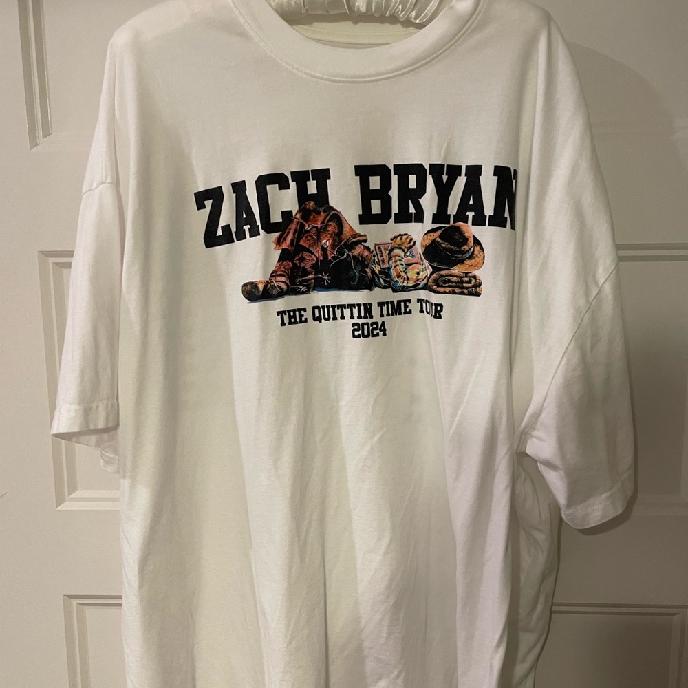 White Zach Bryan The Quittin Time Tour T-Shirt XXL NWT